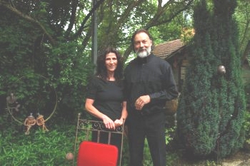 Renata et Lutz Hillen dcrochent la deuxime toile remarquable

du


 dpartement pour leur merveilleux jardin de Thermes-Magnoac./Photo H.



D.